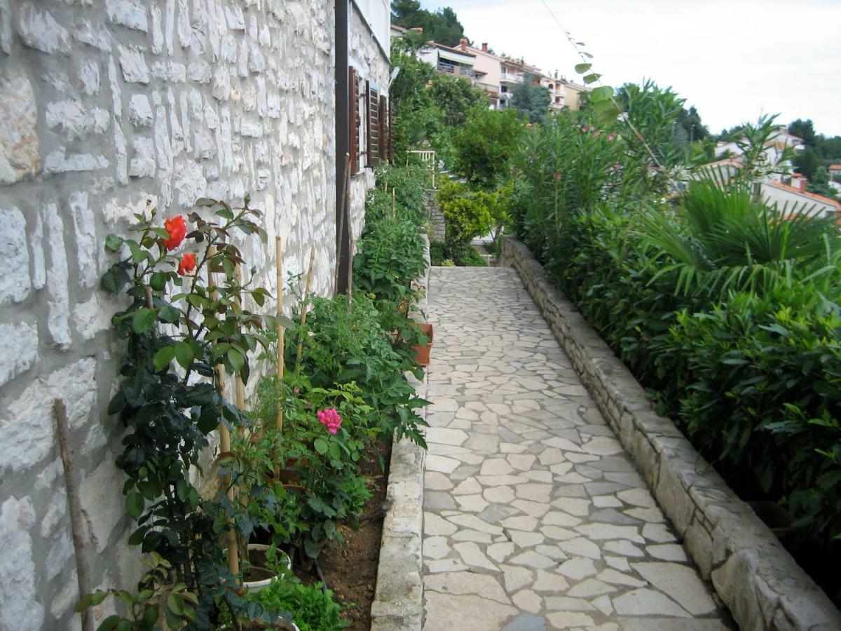 Luxury 1 Bedroom Apartment In Rabac Εξωτερικό φωτογραφία