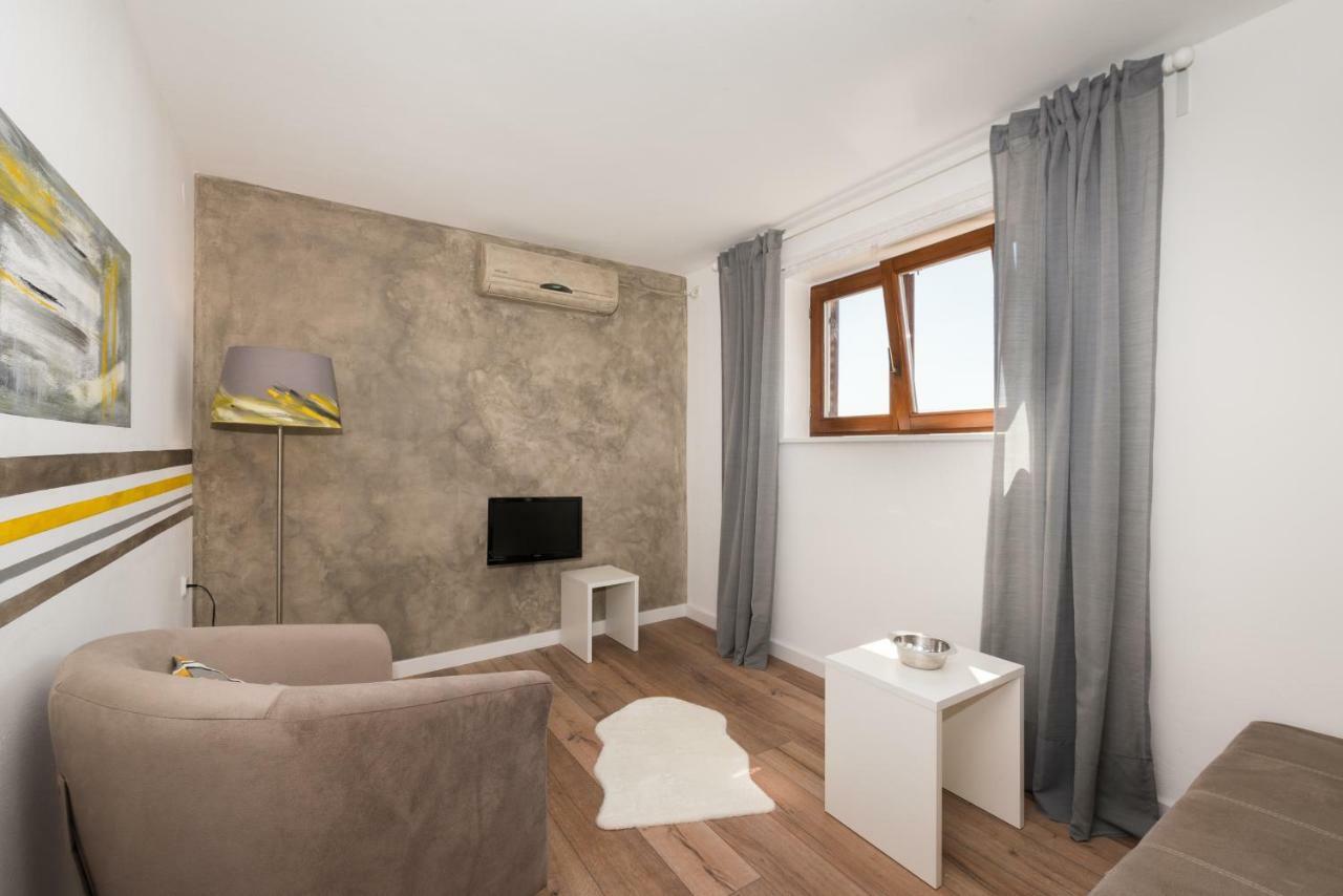 Luxury 1 Bedroom Apartment In Rabac Εξωτερικό φωτογραφία